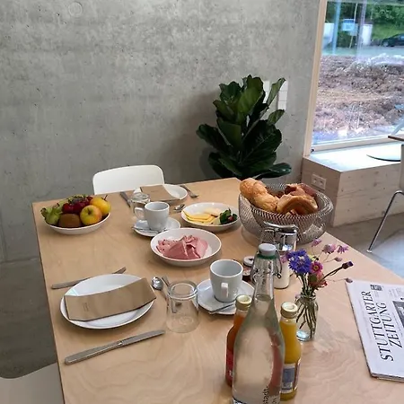 Oda ve Kahvaltı Haaus Weinstadt