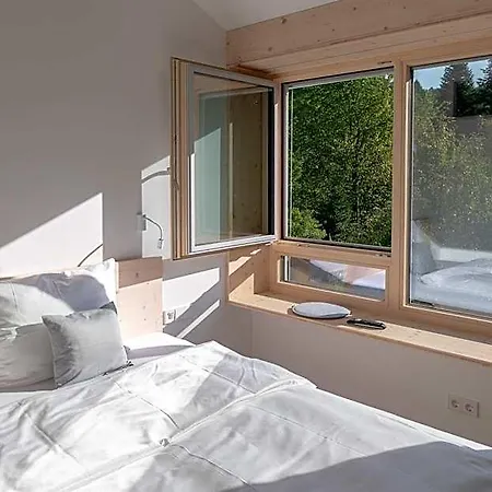 Haaus 3*