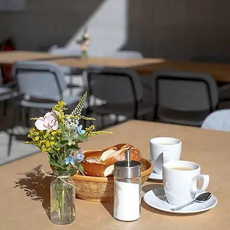 Haaus Bed & Breakfast 3*